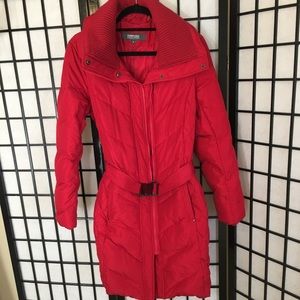 Kenner Cole Reaction Down coat, Medium size red